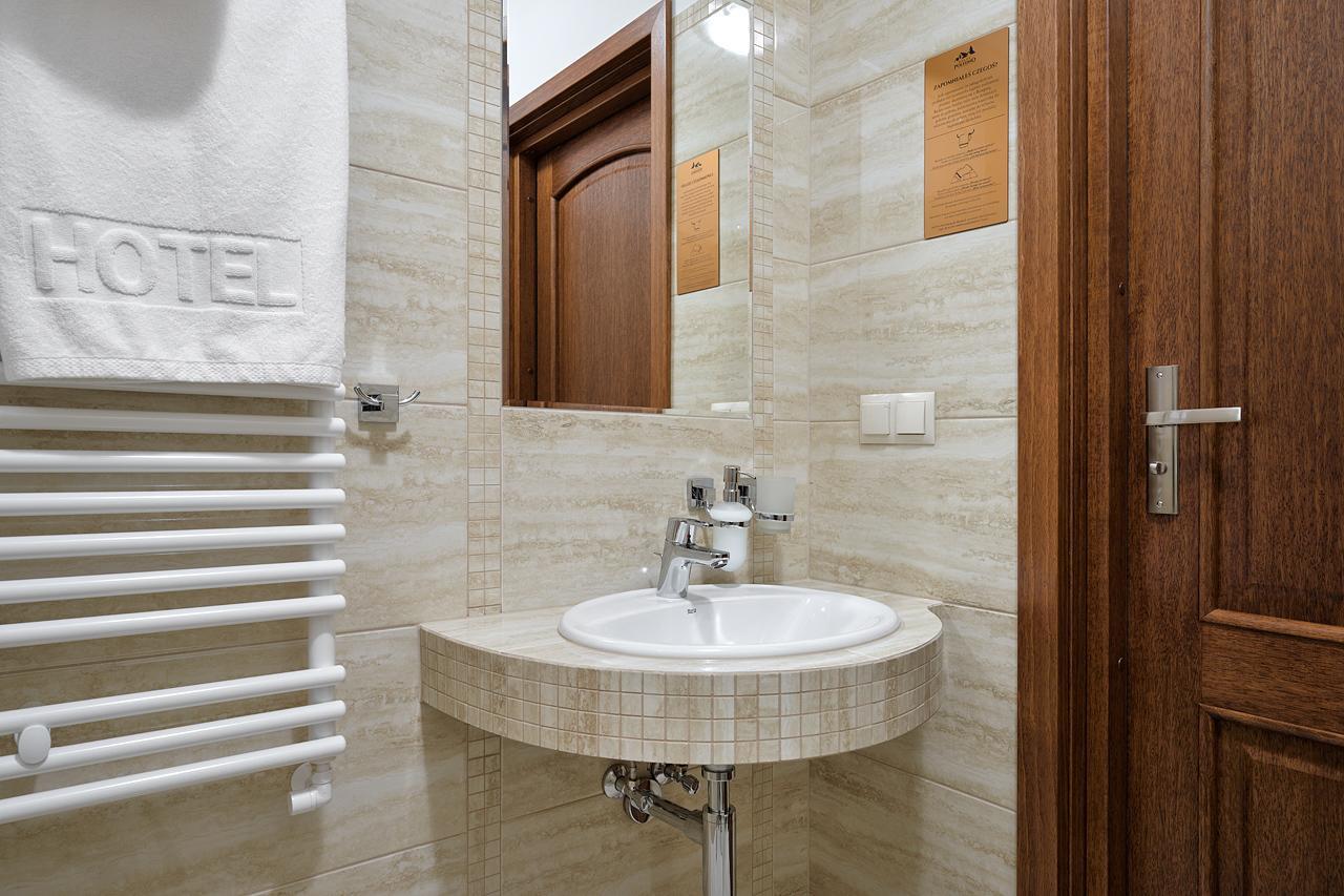Hotel Palac Poledno Екстериор снимка
