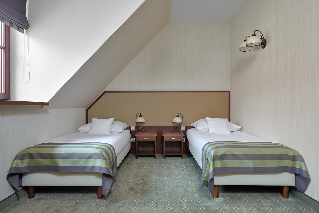 Hotel Palac Poledno Стая снимка