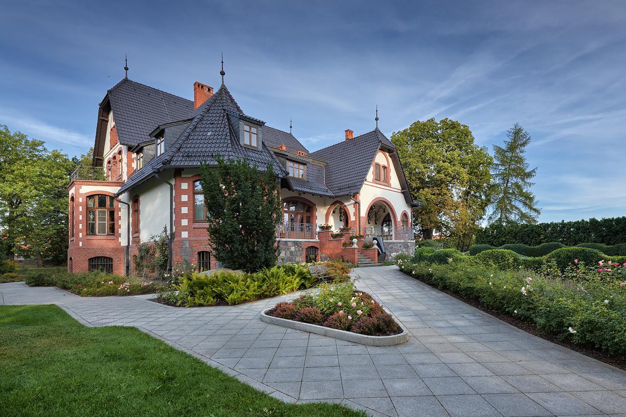 Hotel Palac Poledno Екстериор снимка