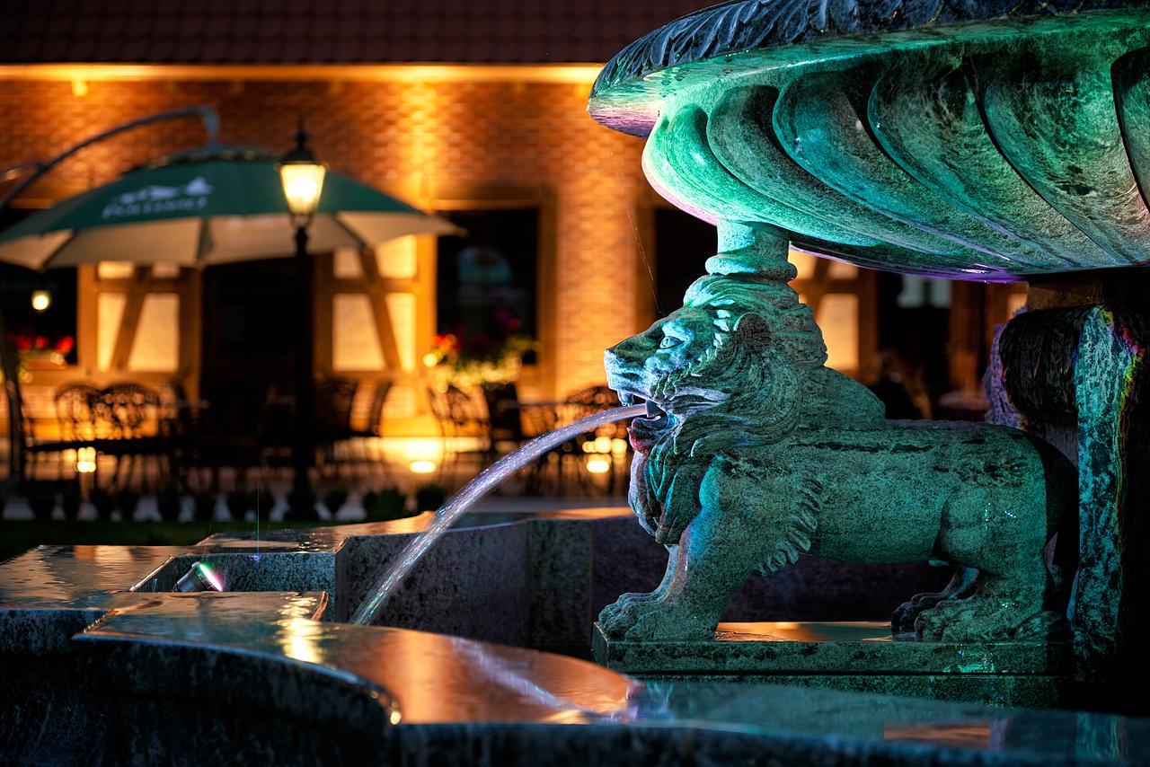 Hotel Palac Poledno Екстериор снимка