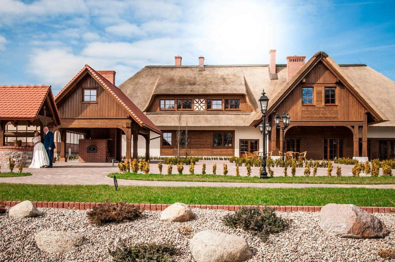 Hotel Palac Poledno Екстериор снимка