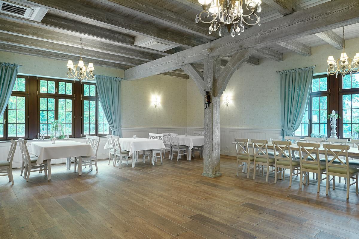 Hotel Palac Poledno Екстериор снимка